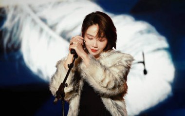 天才恋爱博弈吉他谱_刘恋_E调原版弹唱谱_图片六线谱