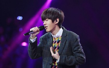 你安静起来吉他谱_陈萝莉_A调指法弹唱谱_图片六线谱