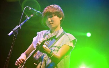 一个人吉他谱_铃凯_G调切音扫弦版_图片六线谱