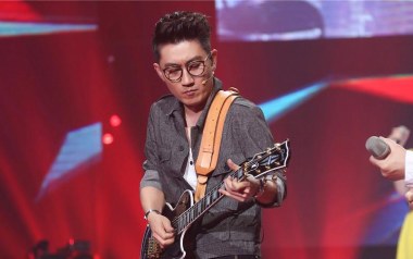 自娱自乐吉他谱_金志文_C调指法原版弹唱谱_图片六线谱