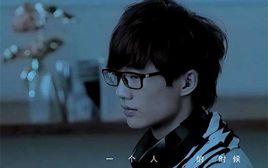 幻听吉他谱_许嵩_C调简单版吉他谱_吉他弹唱教学